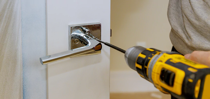 After-hours Locksmith  For Lock Troubleshooting in Corona, California