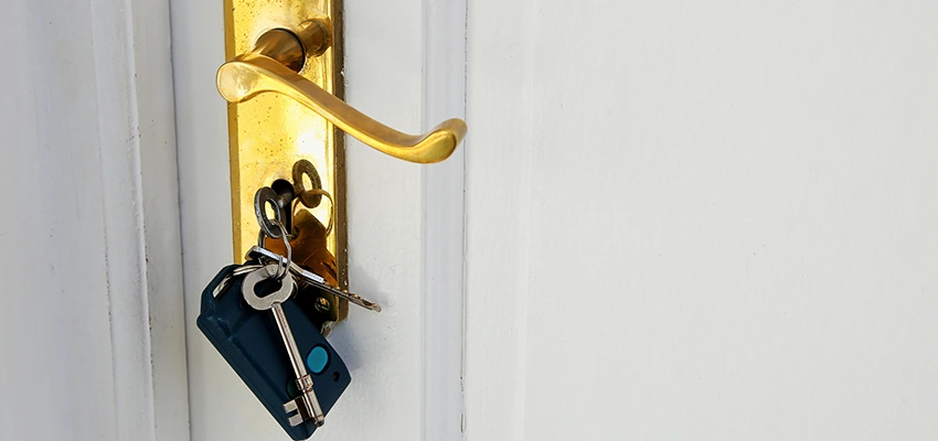 Broken Door Key Extraction in Corona, CA